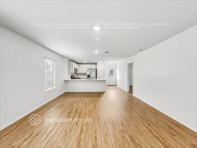 Building Photo - 18739 Mercer Fls Dr