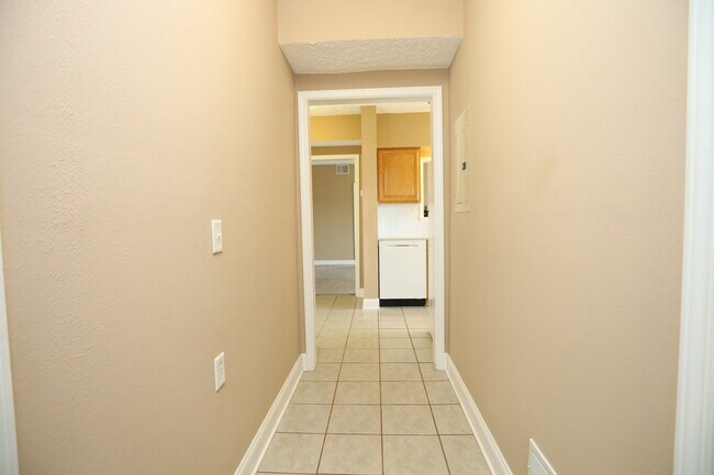 Hallway - 3738 Riverbed Lane Southeast