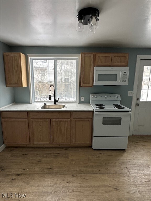 Building Photo - 132 North NE Ave