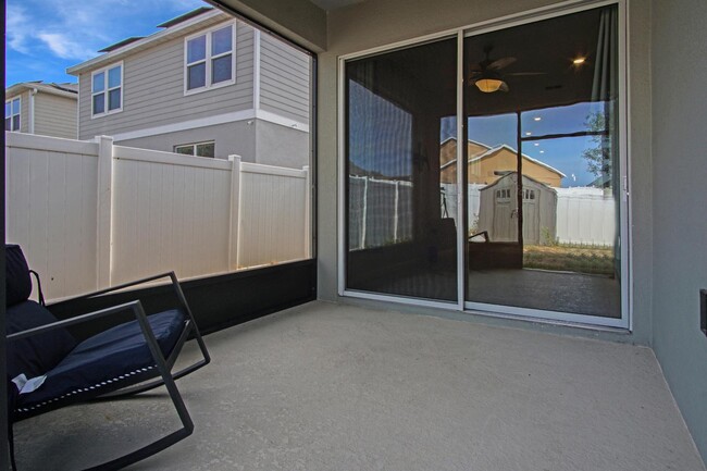 Building Photo - 1229 Forest Gate Cir