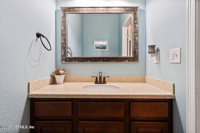 Building Photo - 11725 Paddock Gates Dr