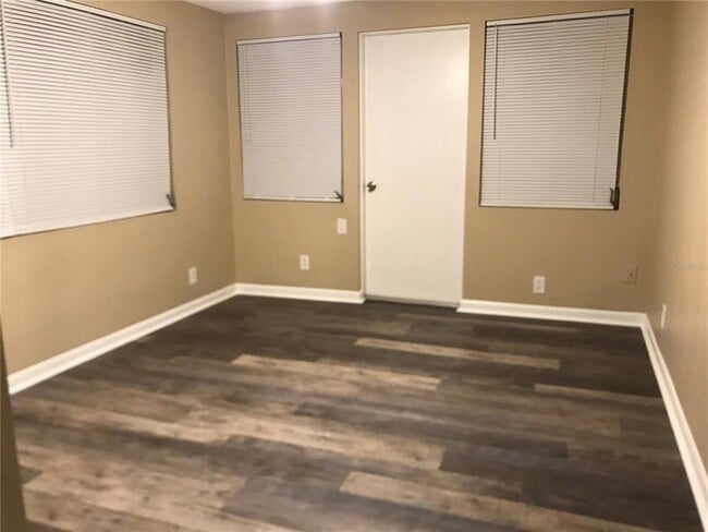 Building Photo - 11275 90th Terrace