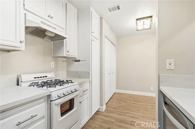 Building Photo - 31 Gaviota