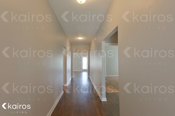 Building Photo - 7079 Shadesbrook Dr