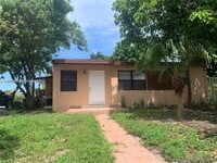 Building Photo - 3621 SW 46th Ave