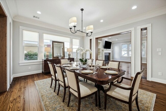 Building Photo - 1226 Heights Blvd