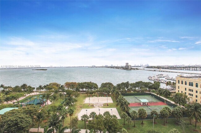 Building Photo - 1756 N Bayshore Dr