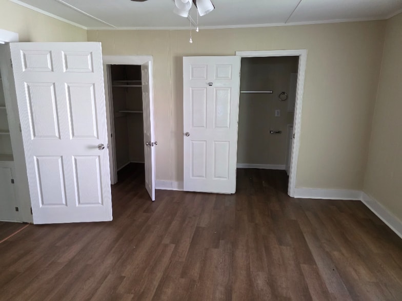 Building Photo - 208 Reid St