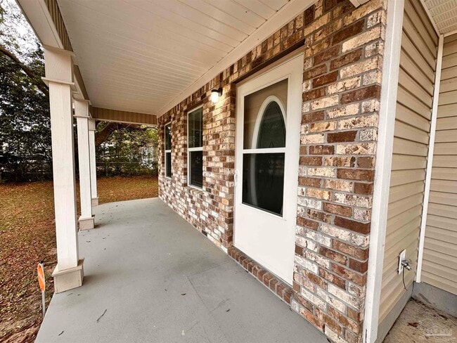 Building Photo - 4780 Oakland Dr
