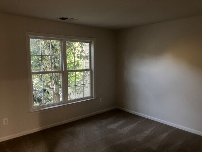 Building Photo - 5622 Arrowfield Terrace