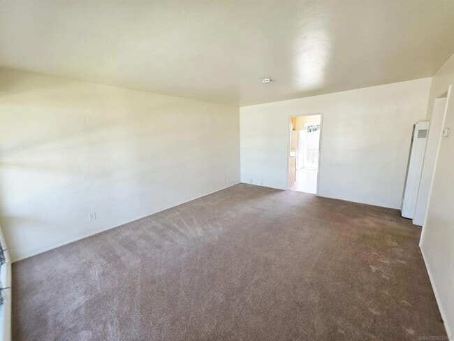 Building Photo - 4851 Iroquois Ave