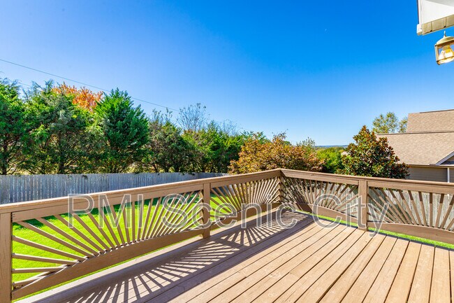 Building Photo - 8802 Mckenzie Farm Dr