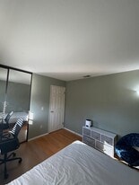 Building Photo - 6374 Jaguar Dr