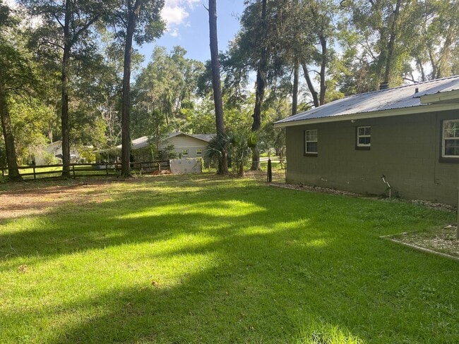 Building Photo - 3/2 Rental In NE Ocala