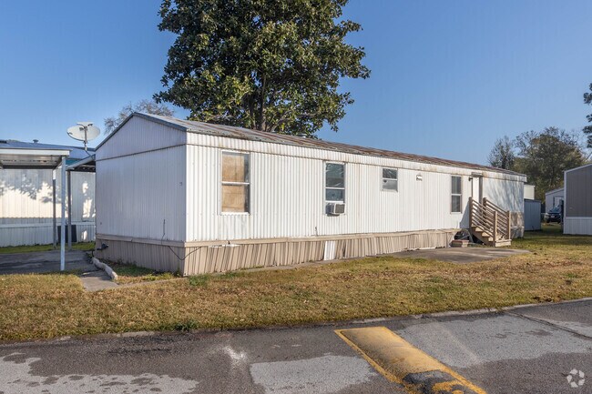 660 Maxey Rd - Oaktree Mobile Estates