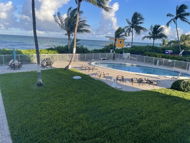 Building Photo - 1936 S Ocean Dr