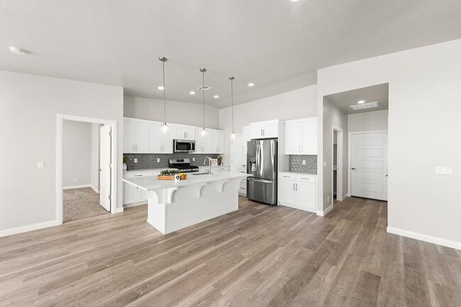 Building Photo - 2120 E Yant Flt Dr