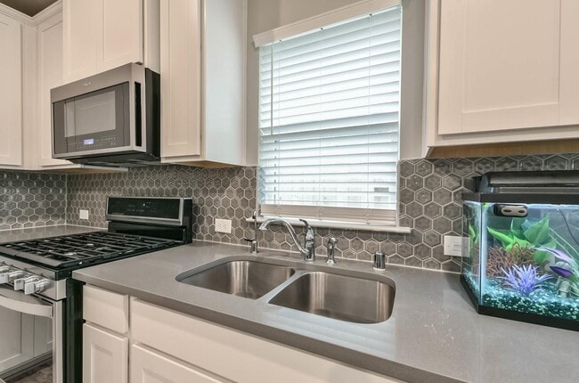 Building Photo - 11210 Pavonia Creek Ct