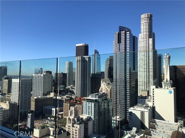 Building Photo - 400 S Broadway