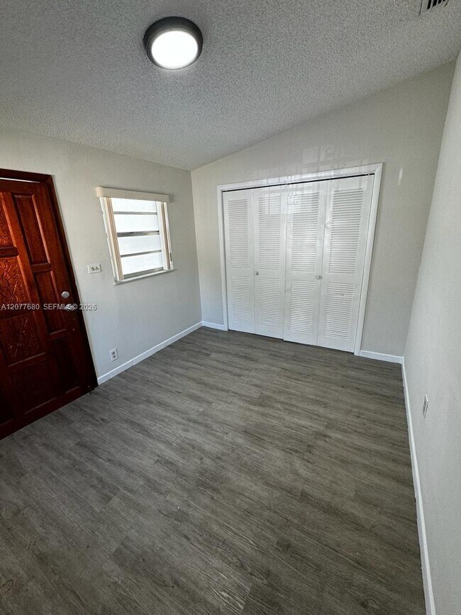 Building Photo - 2734 SW 30th Ct