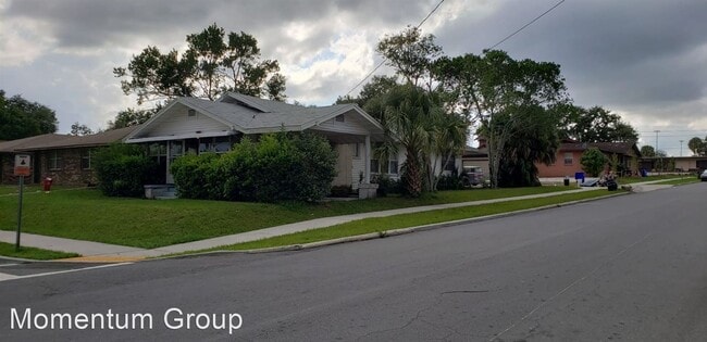 Building Photo - 3 br, 2 bath House - 1148 Gilmore Avenue