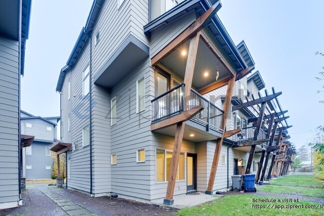 Building Photo - 19225 Damson Rd