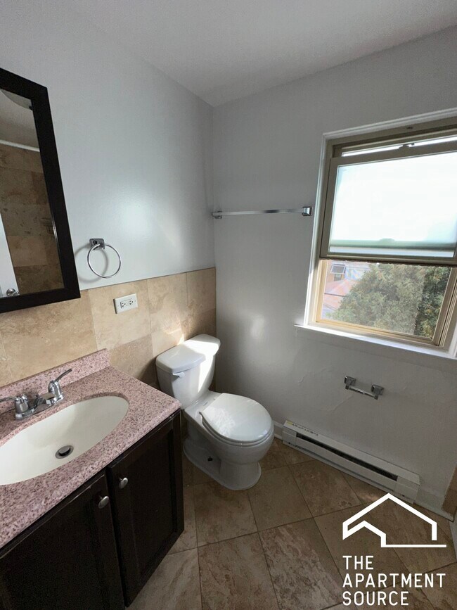 Building Photo - 8144 1/2 N Milwaukee Ave