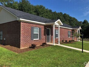 Building Photo - BonieLane Cove