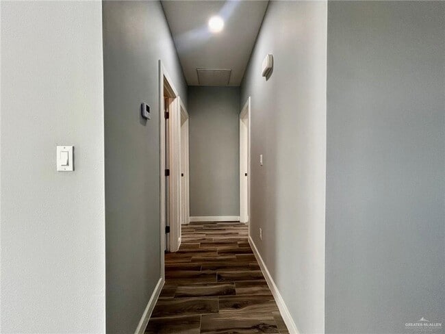 Building Photo - 23 W Kohala Ave