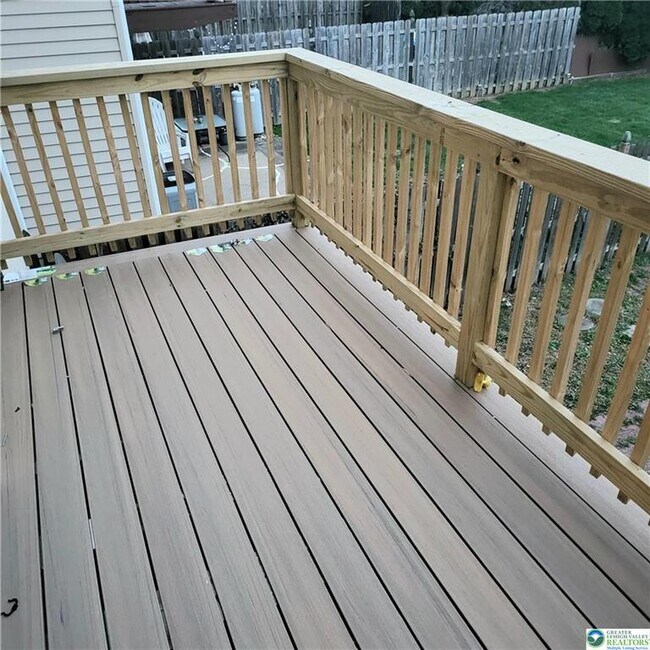 Building Photo - 1081 Barnside Rd