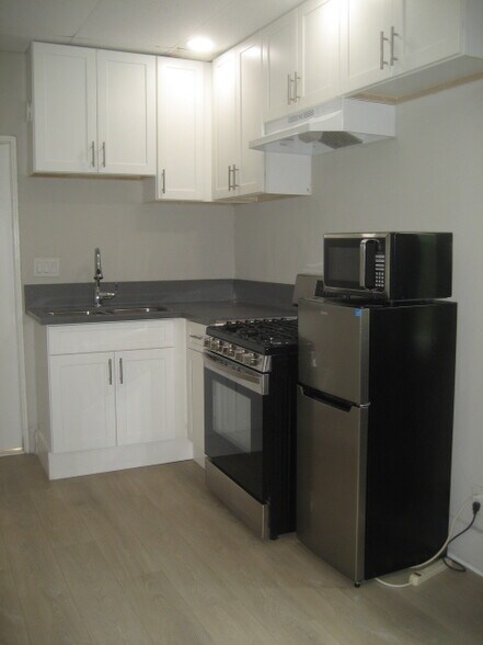 Building Photo - 1307 W M St