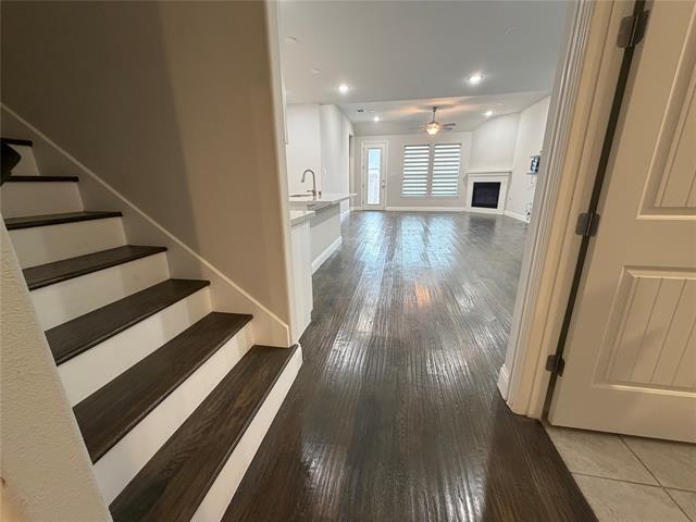 Building Photo - 4721 Cash Dr