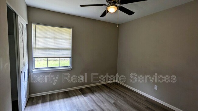 Building Photo - 613 Franklin St