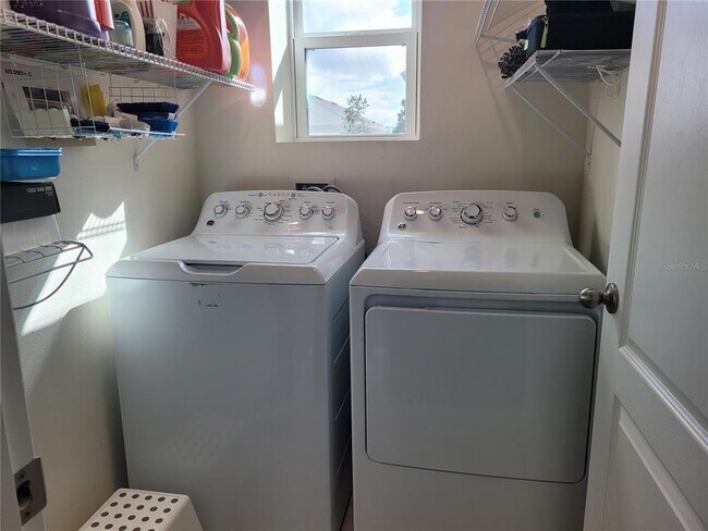 Building Photo - 6733 Huntleigh Hammock Rd