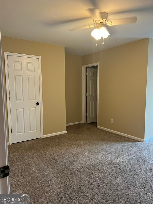 Building Photo - 504 First Down Ct