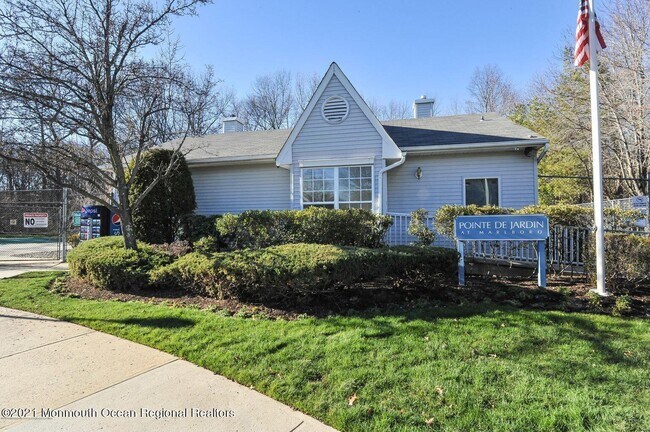 Building Photo - 869 Mariposa Ct
