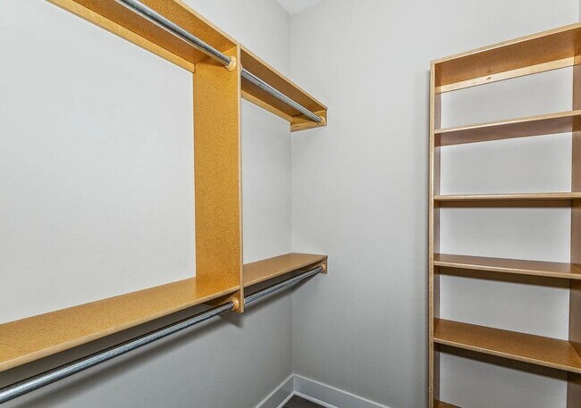 Building Photo - 3604 W 45th St S