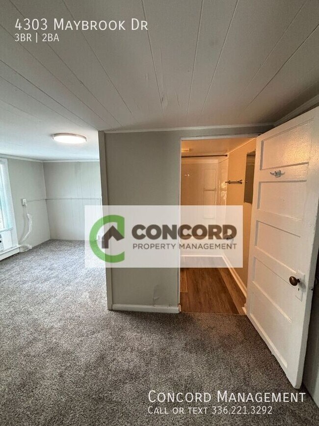 Building Photo - 4303 Maybrook Dr
