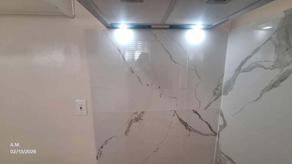 Building Photo - 4168 W Broadway