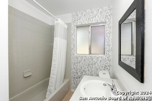 Building Photo - 783 Clearview Dr
