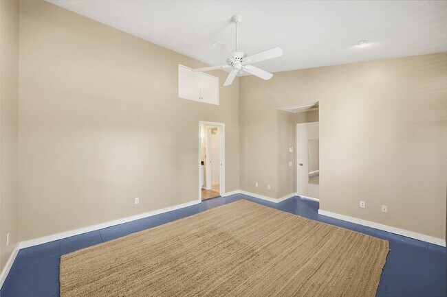 Building Photo - 1302 Rosalie St