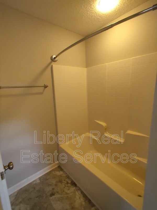 Building Photo - 101 Wayfair Ln