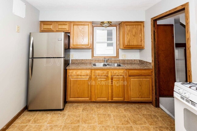 Building Photo - 5048 Claremont Blvd