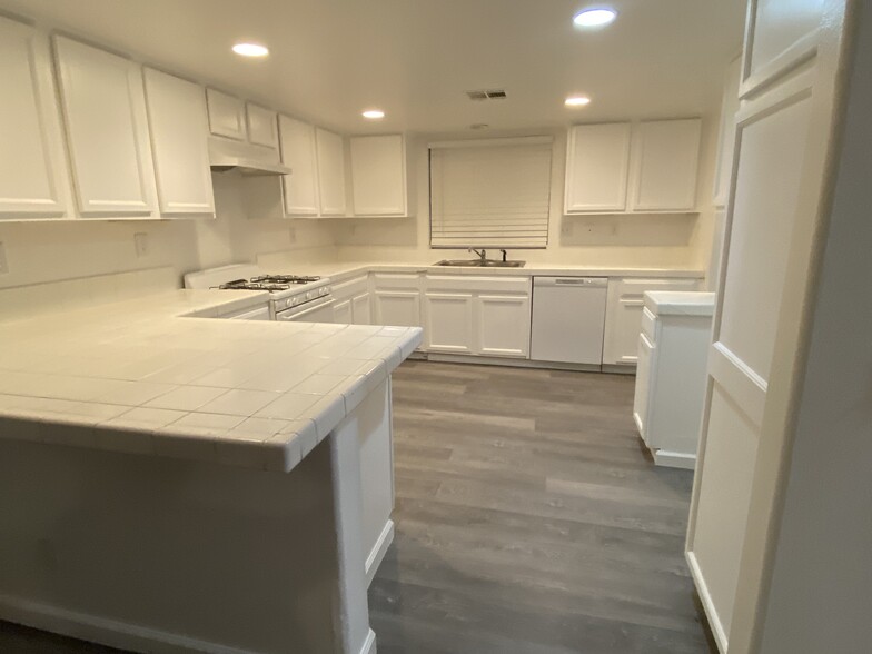 Building Photo - 66651 Ironwood Dr
