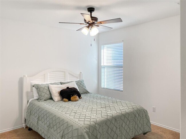 Building Photo - 126 Allegro Dr