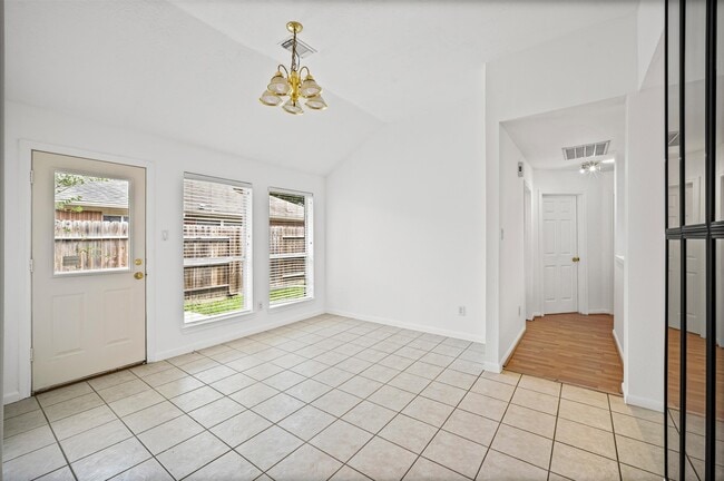 Building Photo - 26115 Cypresswood Dr
