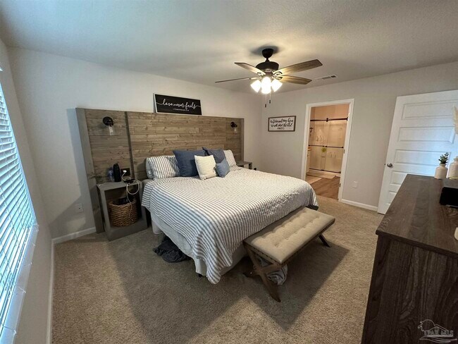 Building Photo - 5292 Peach Dr