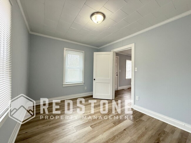 Building Photo - 348 Foster St