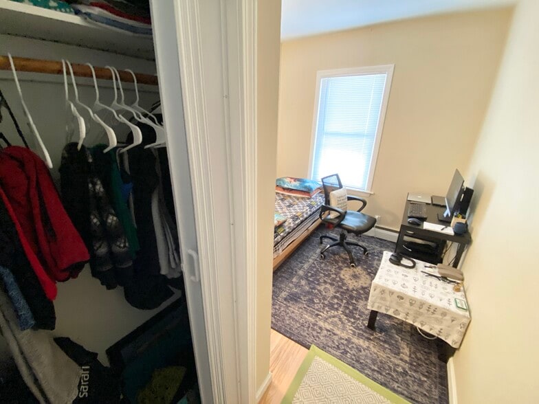 Building Photo - 6 Bickford Ave