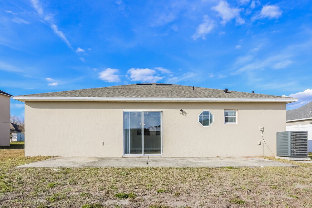 Building Photo - 9236 Caracara Drive